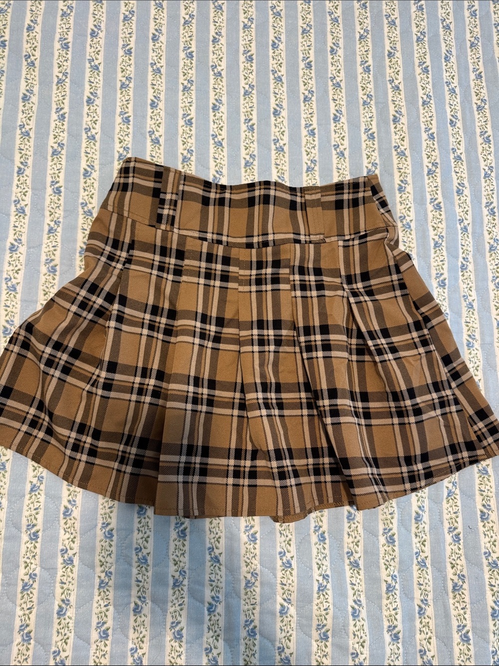 SHEIN Brown and Black Plaid Pleated Mini Skirt
